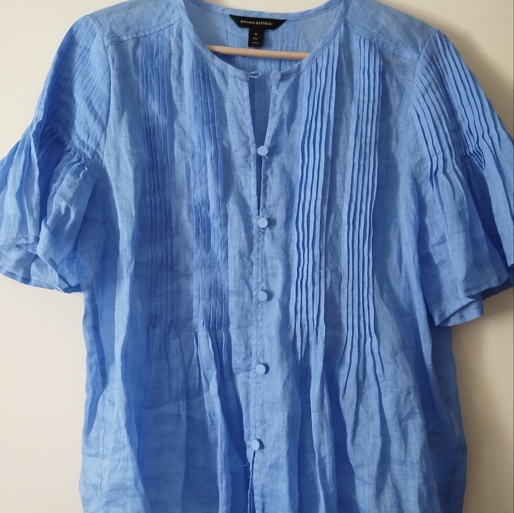 BANANA REPUBLIC Periwinkle Blue Pin Tucked Short Sleeve Blouse M - Picture 4 of 8